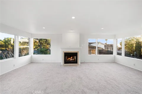 $1,295,000 | 545 Manila Avenue, Long Beach, CA 90814