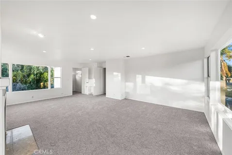 $1,295,000 | 545 Manila Avenue, Long Beach, CA 90814