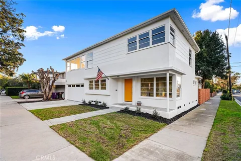 $1,295,000 | 545 Manila Avenue, Long Beach, CA 90814