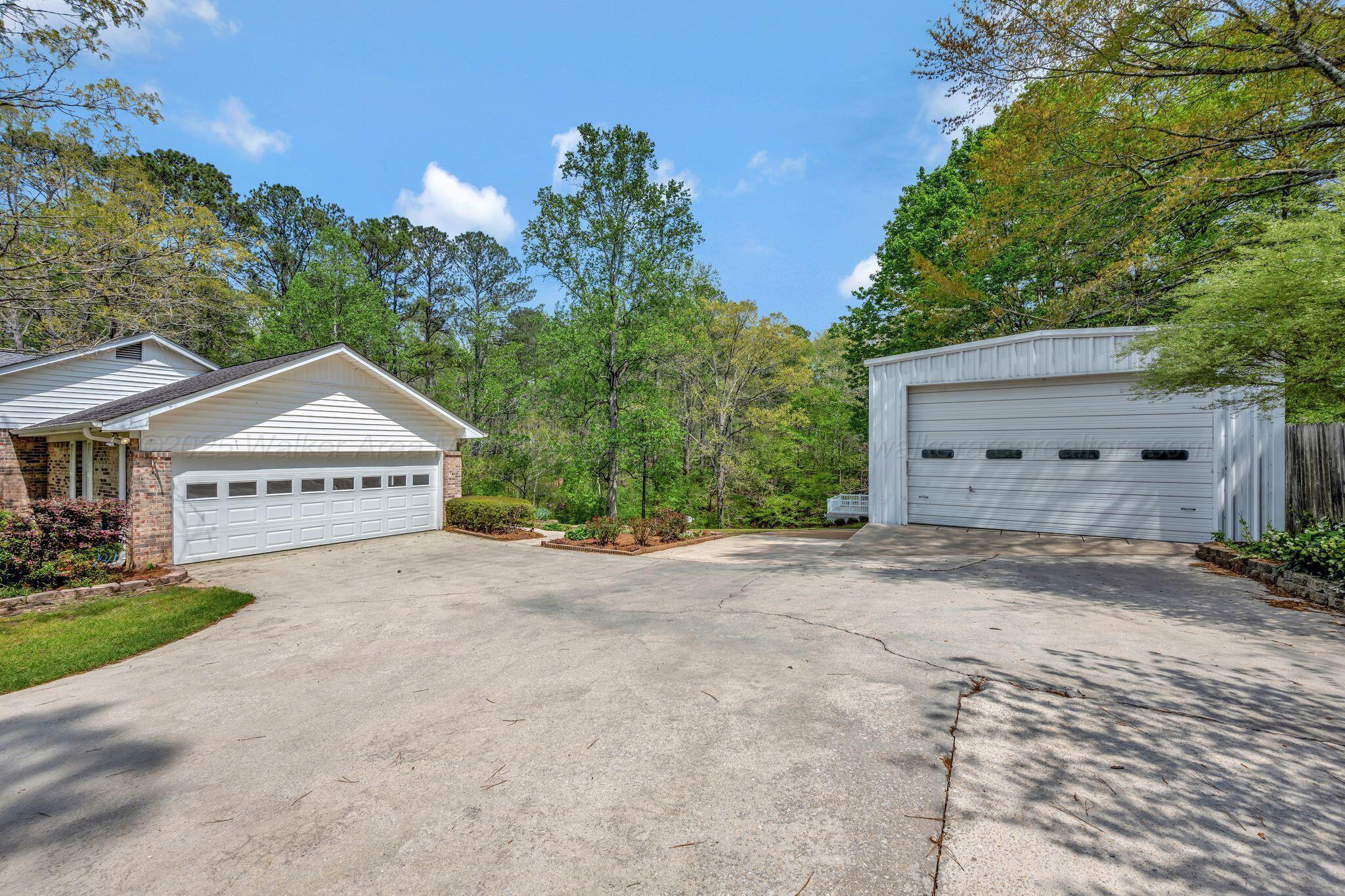 801 Excalibur Road Jasper, AL 35503 - Photo 36 of 49 Garage & Outbuilding