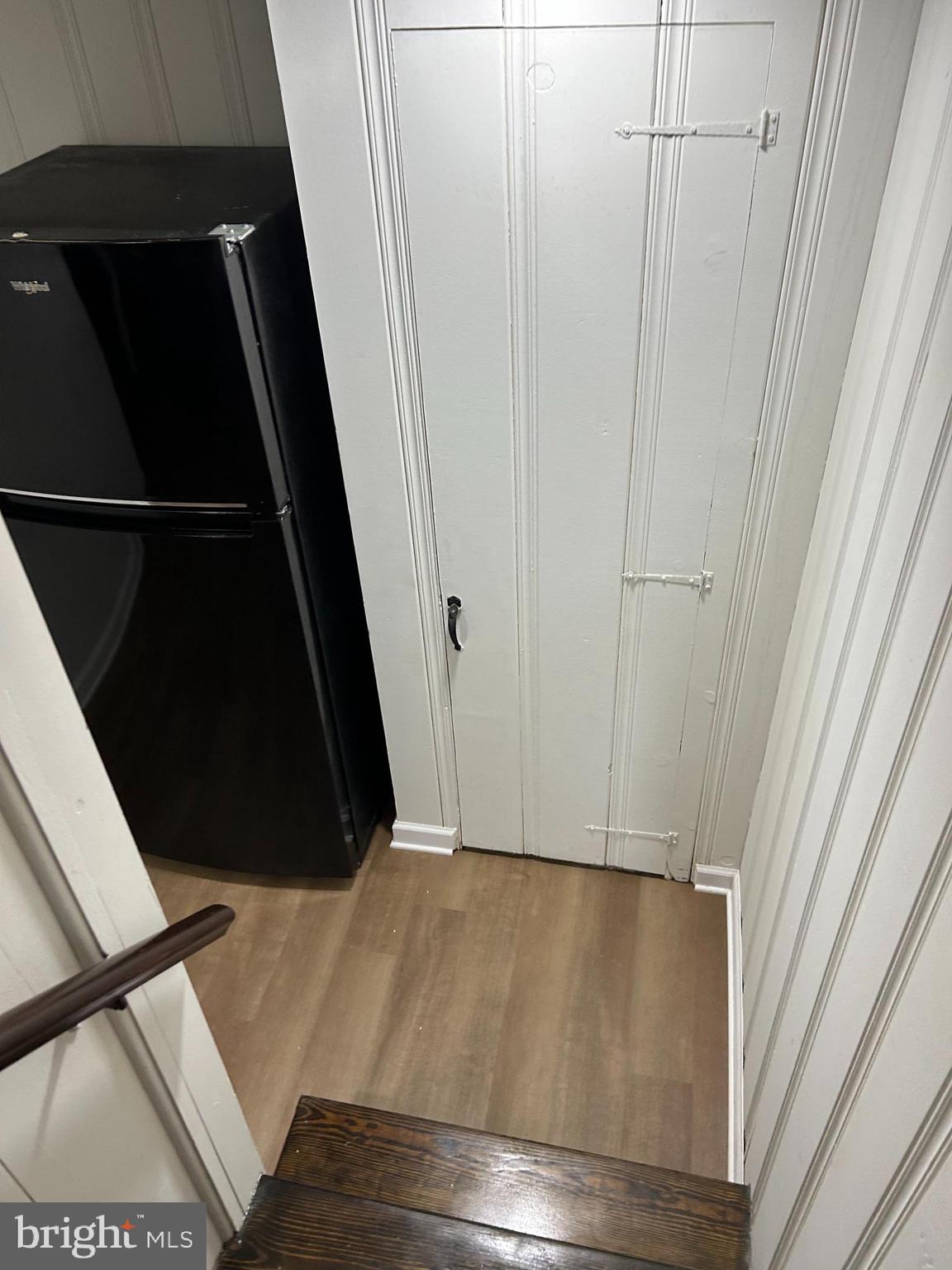 603 Braeside Road Baltimore, MD 21229 - Photo 12 of 30 a view of walk in closet