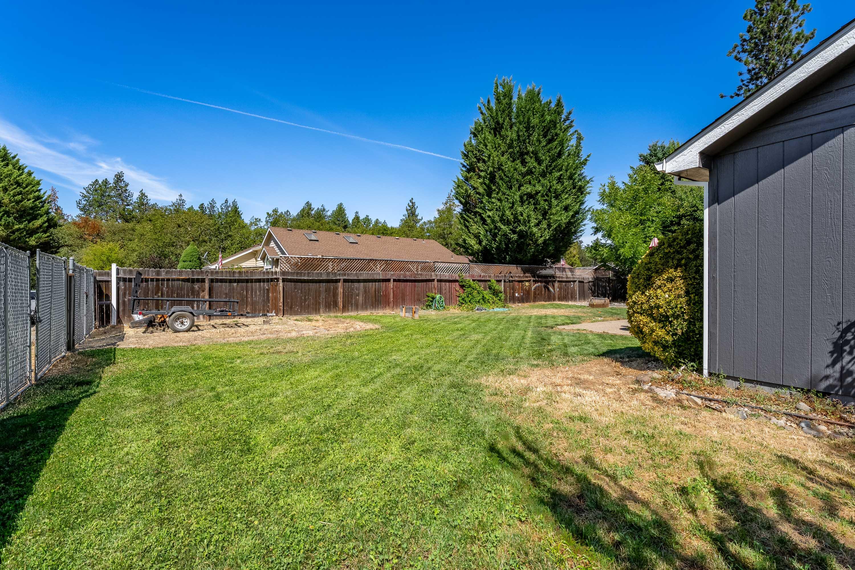 585 Alpine Street Shady Cove, OR 97539 - Photo 41 of 49 EXT (13 of 21)