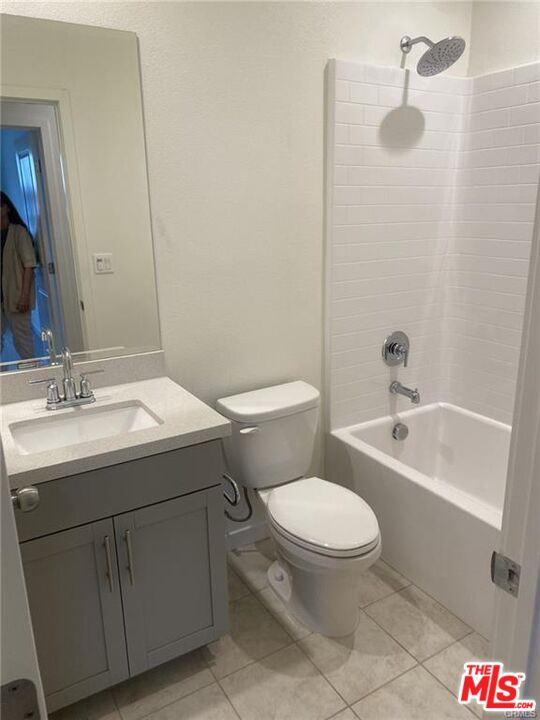 302 Limestone Lake Forest, CA 92610 - Photo 14 of 34