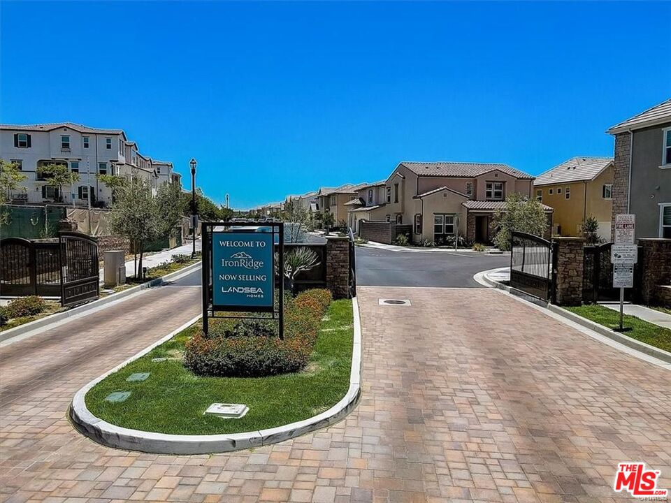 302 Limestone Lake Forest, CA 92610 - Photo 2 of 34