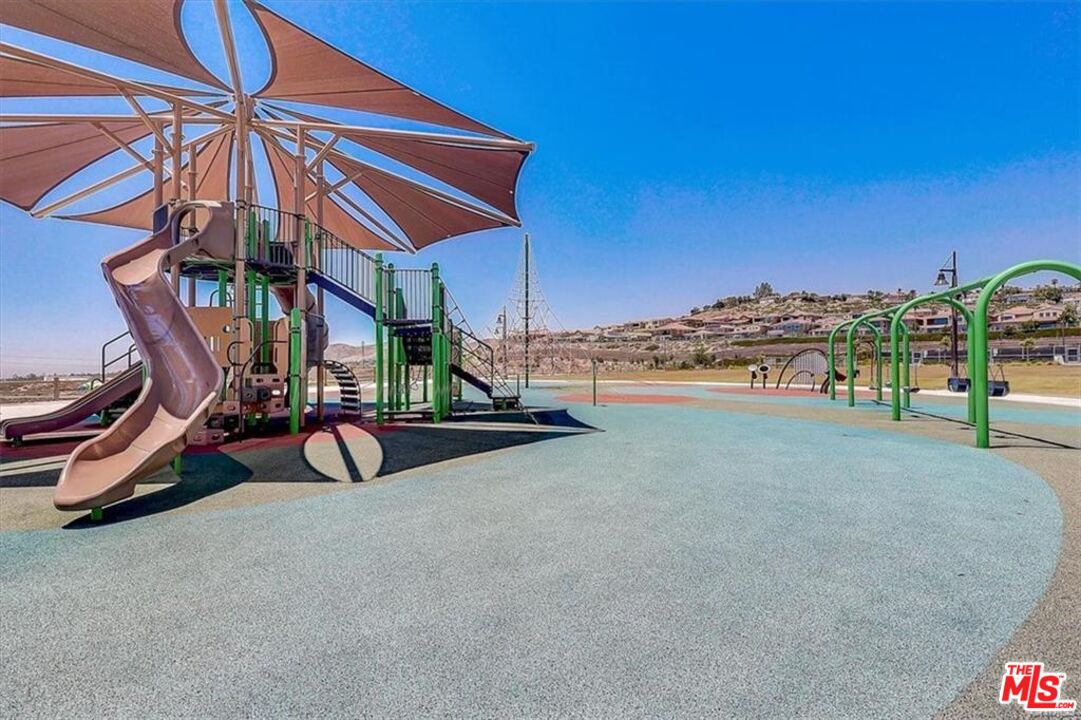 302 Limestone Lake Forest, CA 92610 - Photo 23 of 34