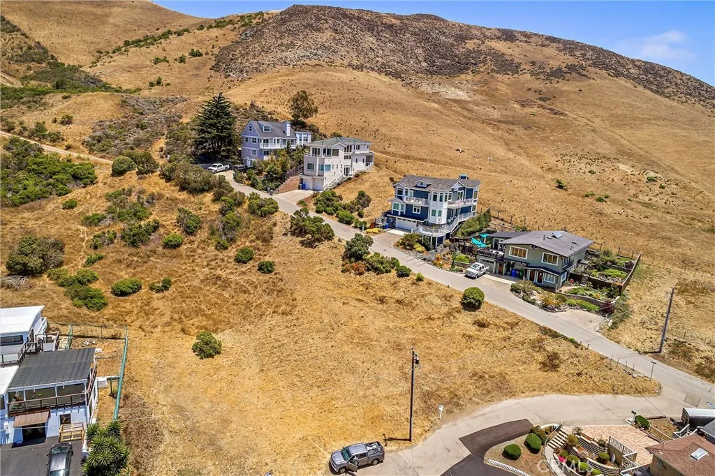 3579 Gilbert Cayucos, CA 93430 - Photo 12 of 18 a view of city