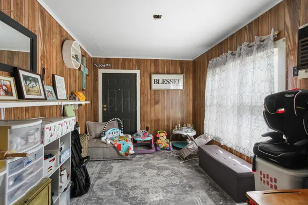 $195,000 | 306 Ave G Northwest, Childress, TX 79201