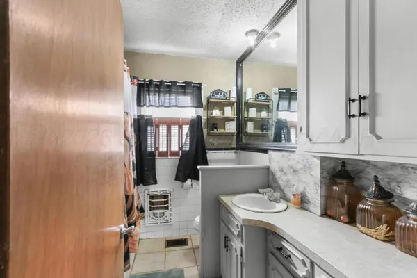 $195,000 | 306 Ave G Northwest, Childress, TX 79201