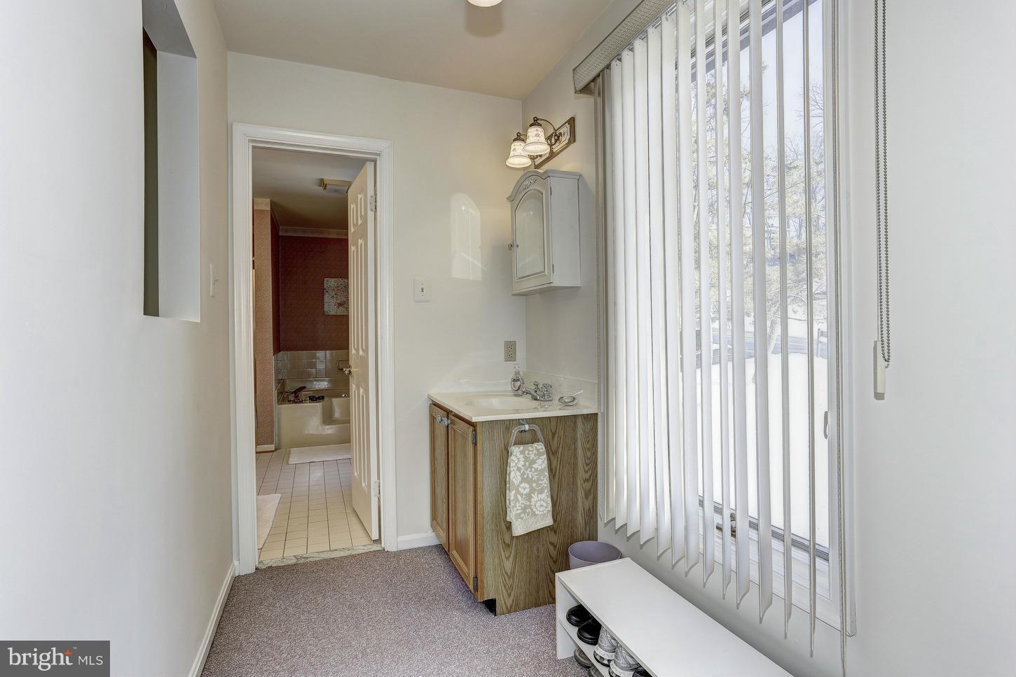 1090 Long Valley Road Westminster, MD 21158 - Photo 19 of 30 Separate Vanity