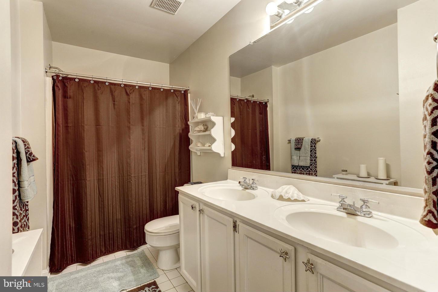 1090 Long Valley Road Westminster, MD 21158 - Photo 21 of 30 Guest Bath