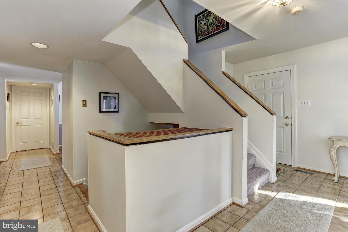 1090 Long Valley Road Westminster, MD 21158 - Photo 4 of 30 Hall