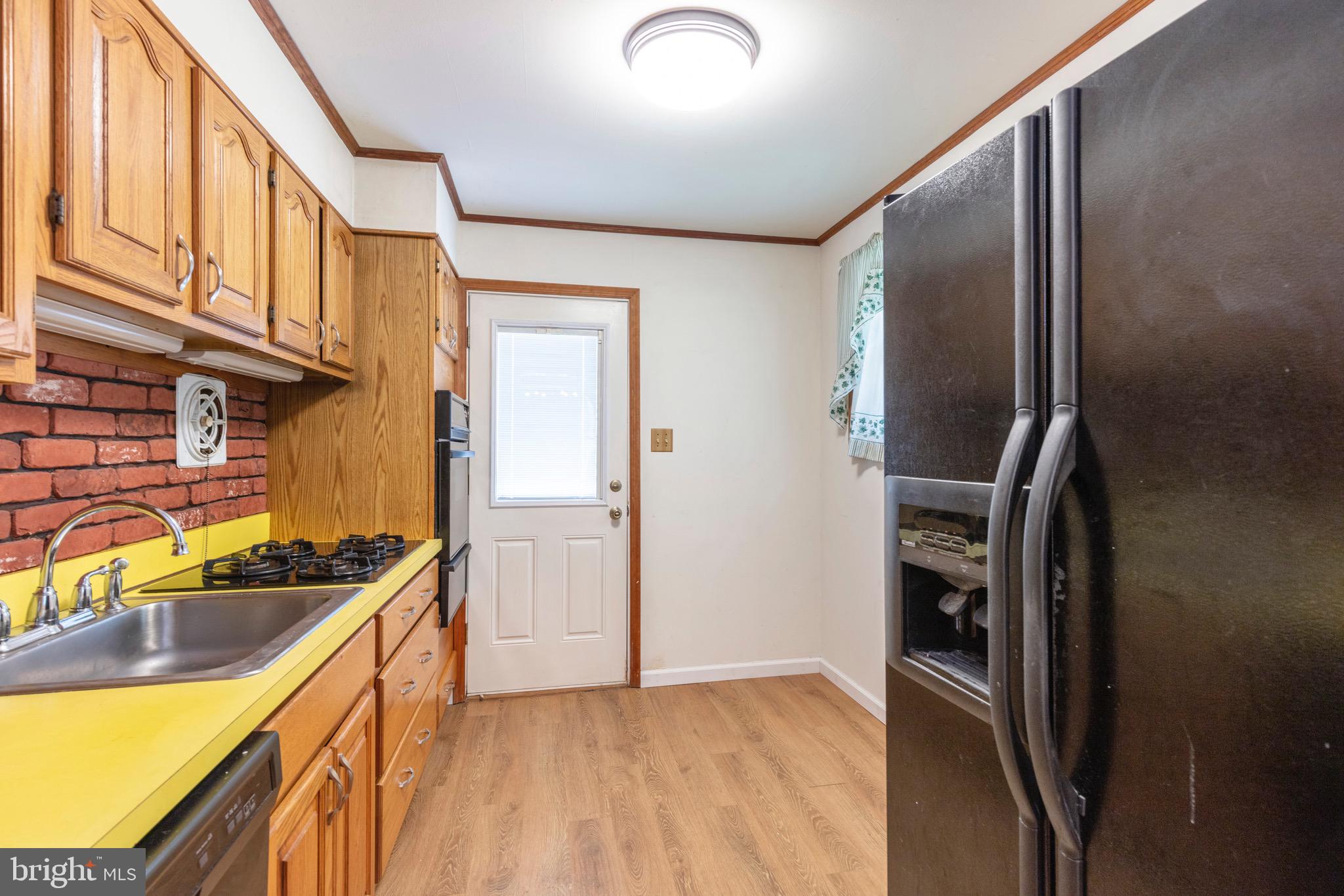 686 Cypress Road Warminster, PA 18974 - Photo 13 of 28