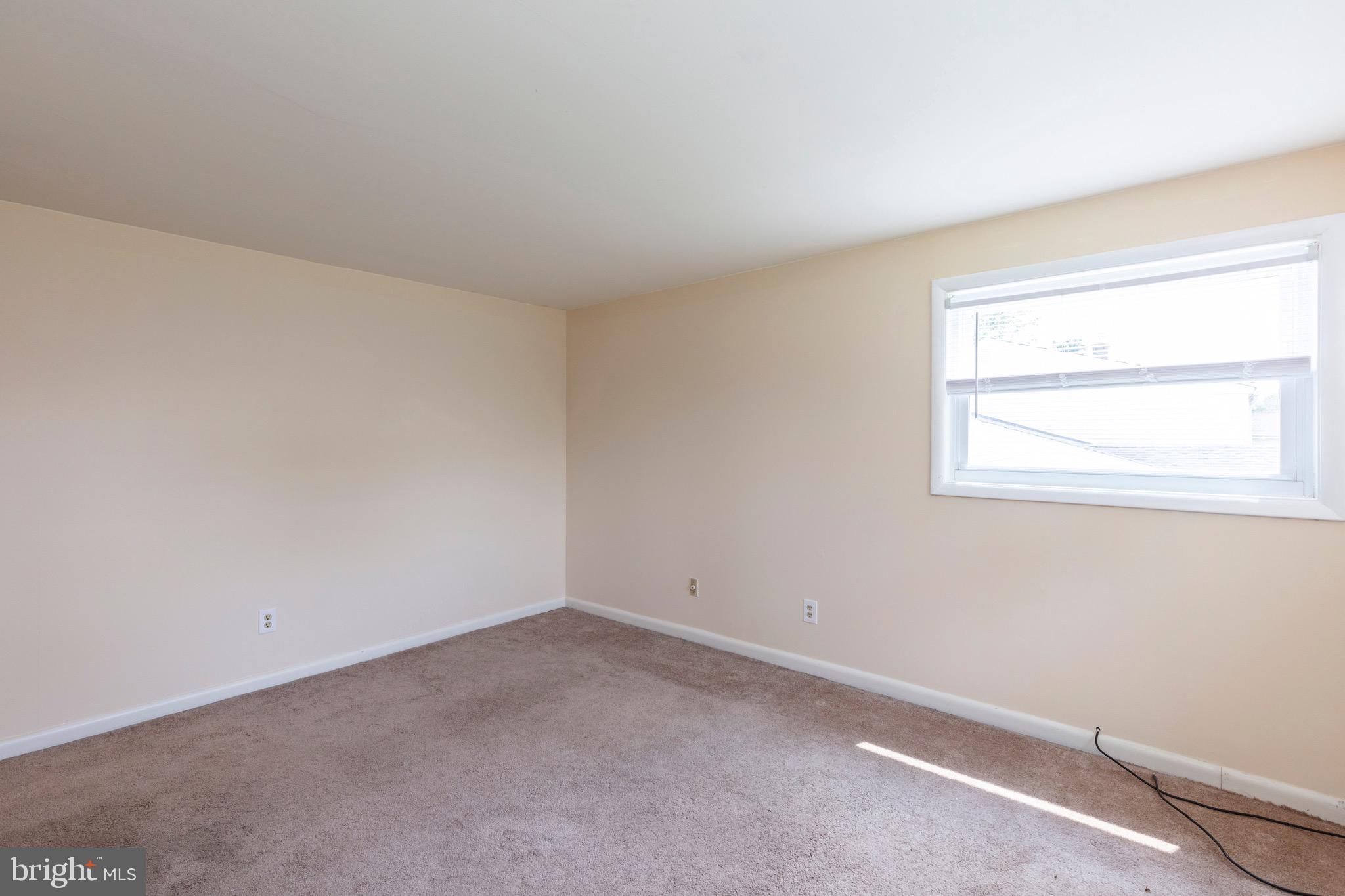 686 Cypress Road Warminster, PA 18974 - Photo 17 of 28 Main Bedroom