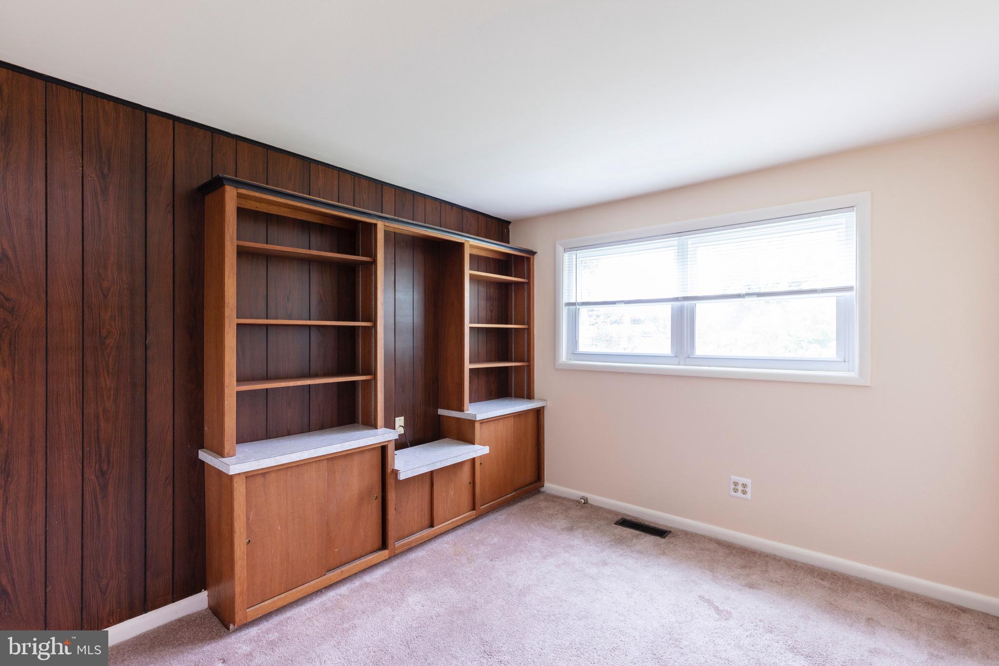 686 Cypress Road Warminster, PA 18974 - Photo 18 of 28 Minor Bedroom 1