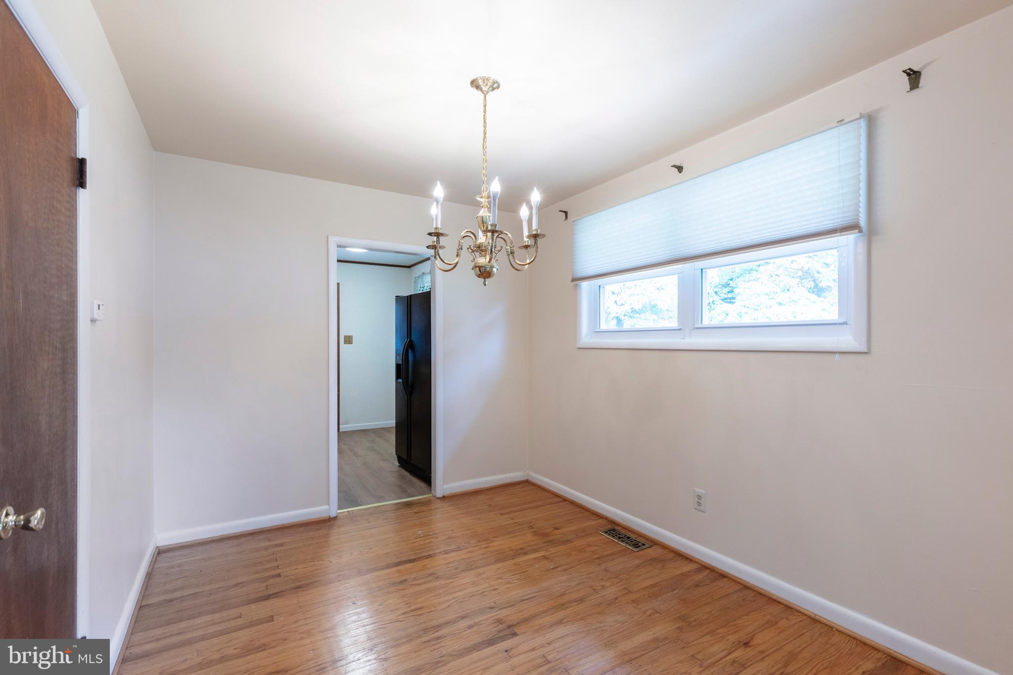 686 Cypress Road Warminster, PA 18974 - Photo 10 of 28 Dining Room