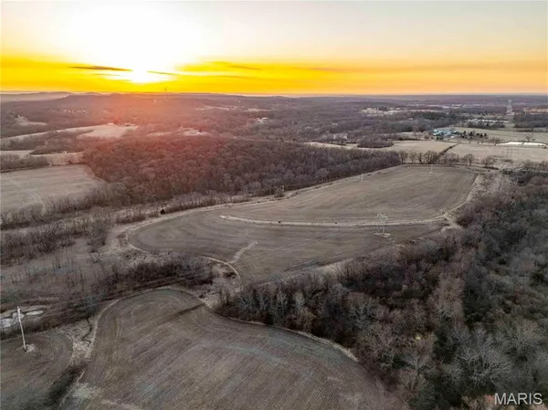 $1 | 0 Highway B Highway, Elsberry, MO 63343