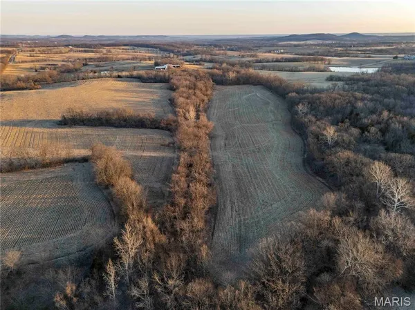 $1 | 0 Highway B Highway, Elsberry, MO 63343