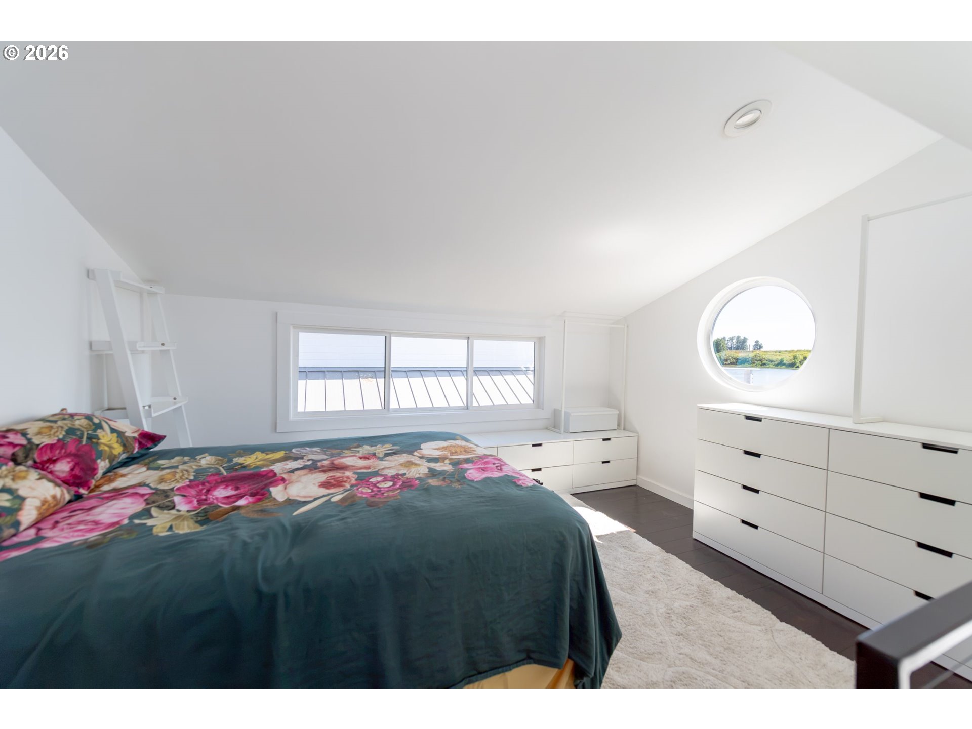 24800 Northwest St Helens Road, Unit L26 Portland, OR 97231 - Photo 11 of 16 Gallery Image 11