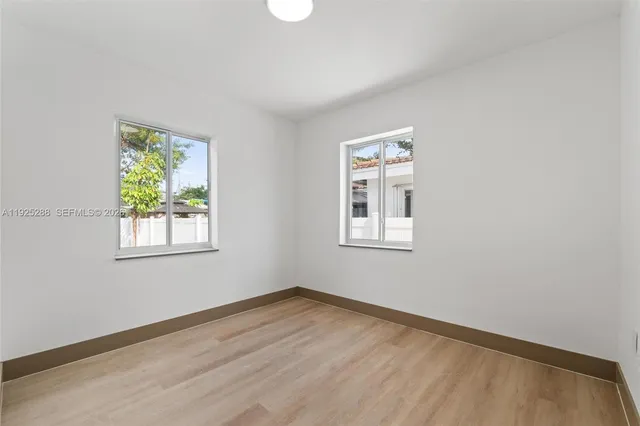 a view of empty room with window