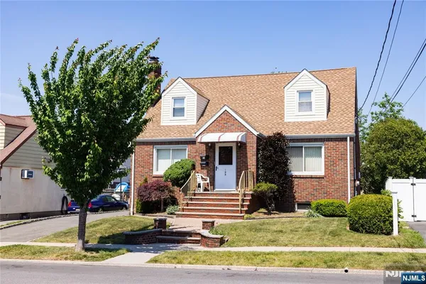 $729,000 | 185 Paterson Avenue, Lodi, NJ 07644