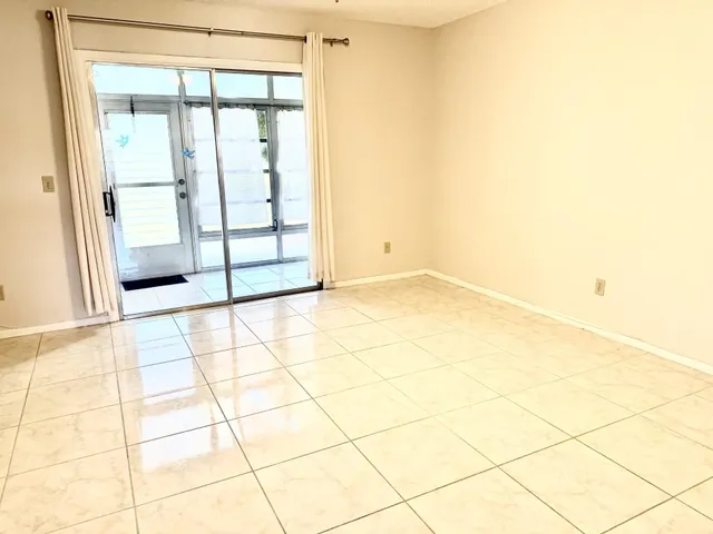 $1,500 | 7 Lake Vista Trail, Unit 104, Port St. Lucie, FL 34952