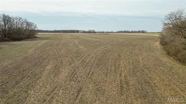 $355,580 | 15247 7 Sisters Avenue, Irving, IL 62051