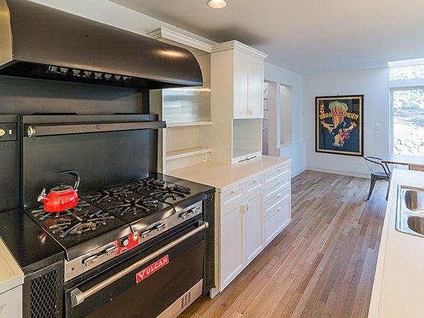 69 Pickwick Road Newton, MA 02468 - Photo 13 of 30 Gallery Image 13
