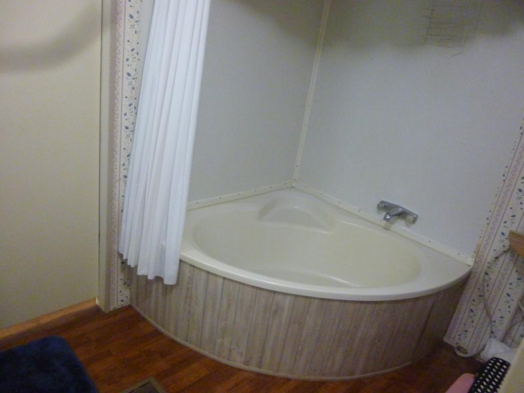 321 Marble Hall Road Rogersville, TN 37857 - Photo 17 of 31 Garden Tub