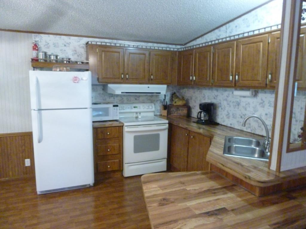 321 Marble Hall Road Rogersville, TN 37857 - Photo 28 of 31 Spacious Kitchen