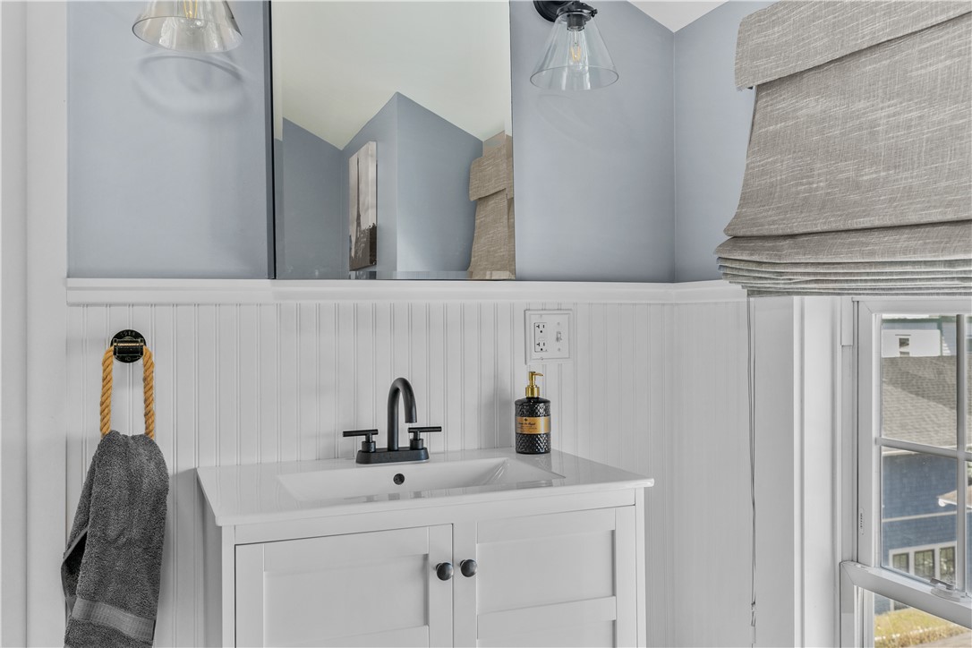 20 Berkeley Avenue, Unit 5 Newport, RI 02840 - Photo 16 of 22