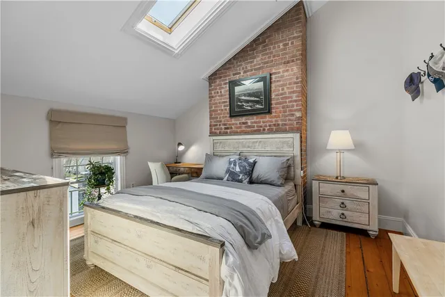 $6,995 | 20 Berkeley Avenue, Unit 5, Newport, RI 02840