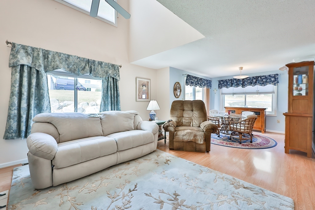 1 Stone Ridge Road, Unit 1 Franklin, MA 02038 - Photo 12 of 32 Gallery Image 12