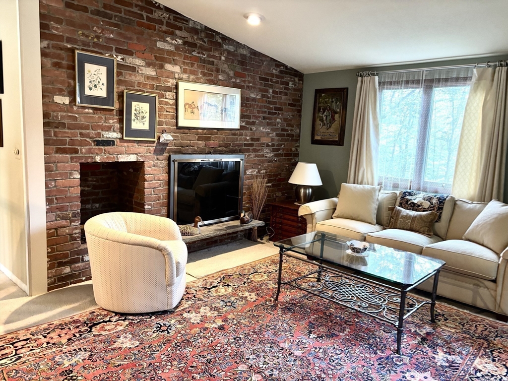 3 Big Rock Road Manchester, MA 01944 - Photo 19 of 34