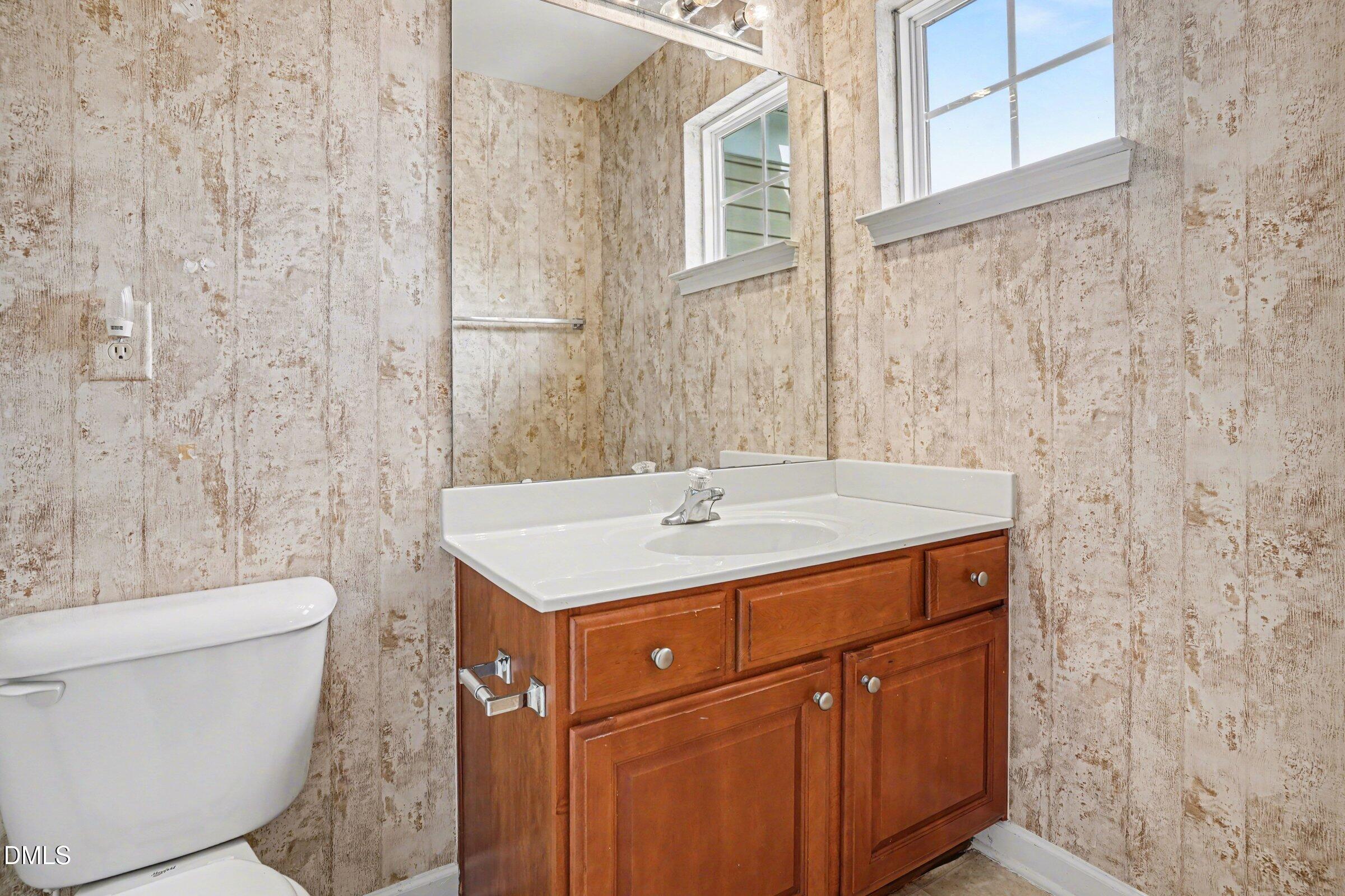 4602 Peyton Hall Way Raleigh, NC 27604 - Photo 30 of 34 026_file_2588
