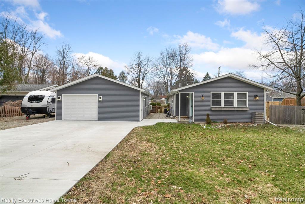 3816 Maple Road Fort Gratiot, MI 48059 - Photo 1 of 37