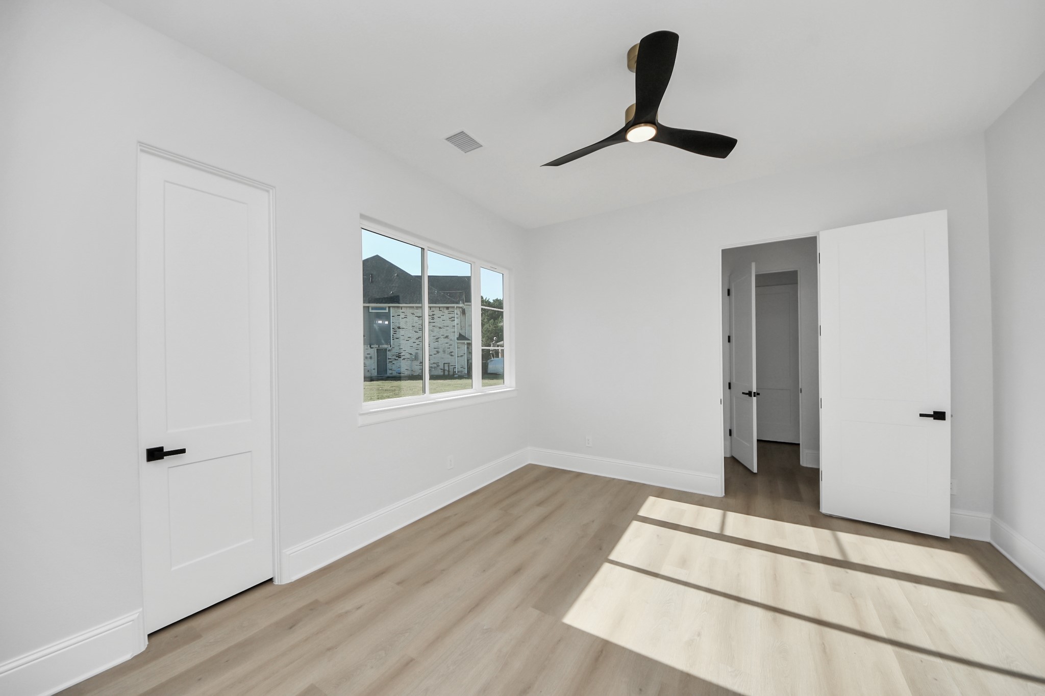 299 Peninsula Point Drive Montgomery, TX 77356 - Photo 34 of 50 Secondary bedroom