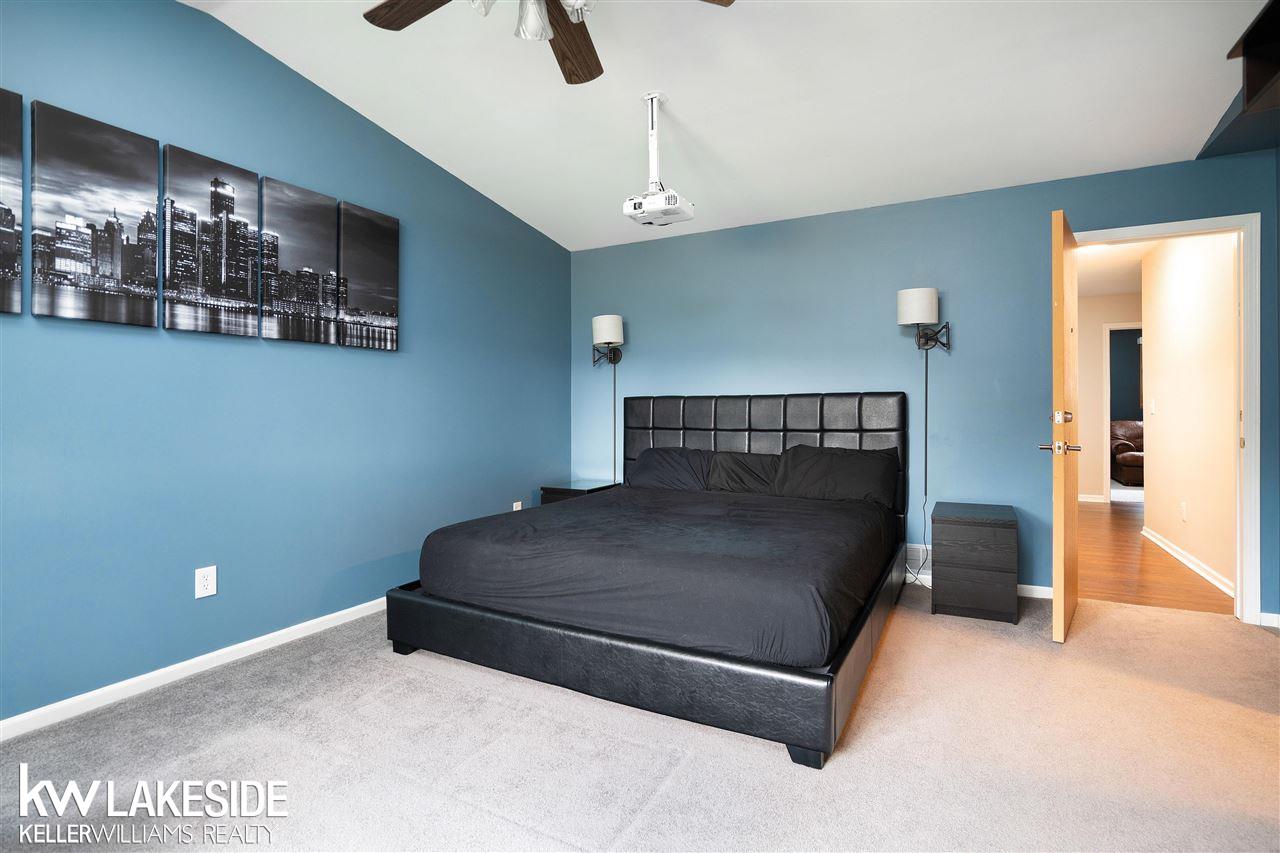 2022 Durham Road Utica, MI 48317 - Photo 17 of 36