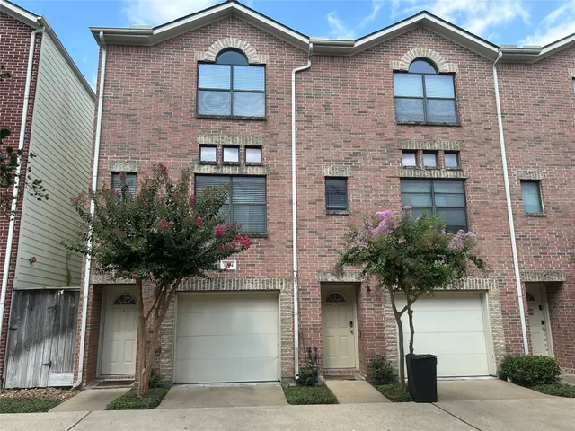 $180,000 | 3501 Link Valley, Unit 1004, Houston, TX 77025