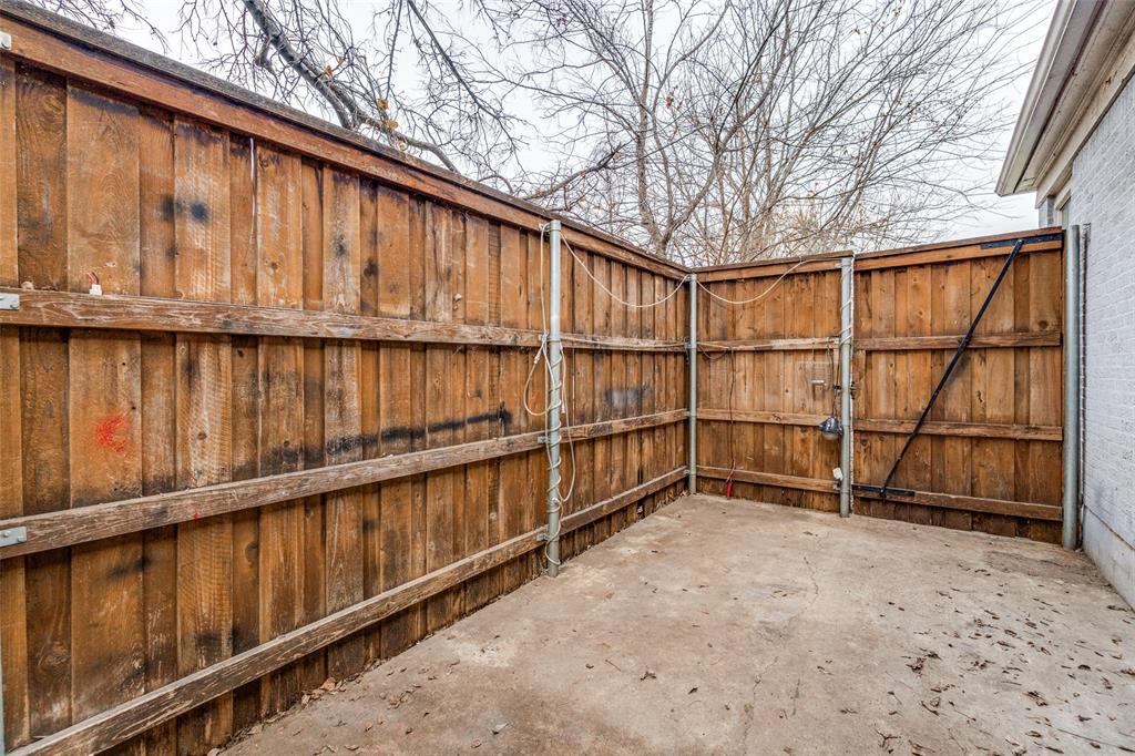 7909 Wanebe Drive Dallas, TX 75235 - Photo 22 of 25 View of patio / terrace