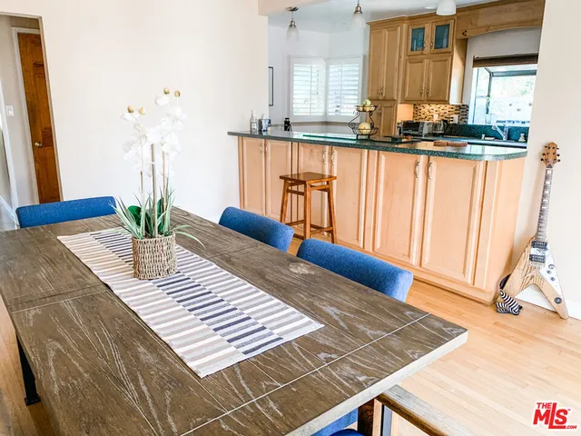 $6,500 | 1975 South Crescent Heights Boulevard, Los Angeles, CA 90034