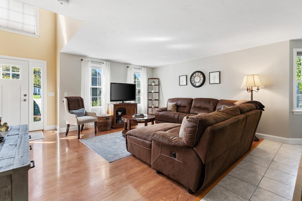104 Ridgewood Drive Taunton, MA 02780 - Photo 11 of 40
