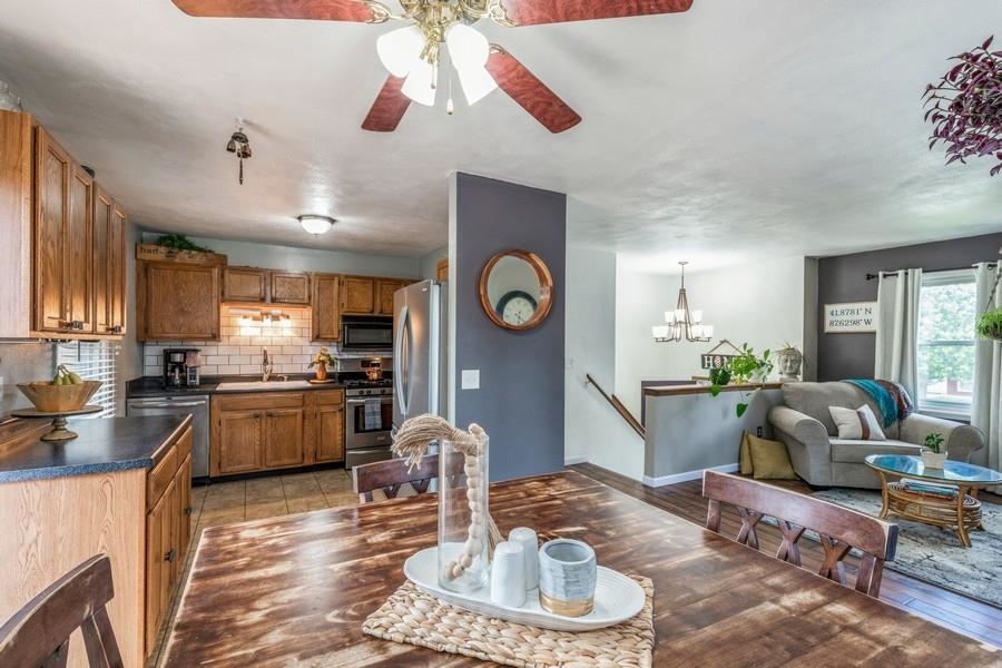 813 3rd Street Colona, IL 61241 - Photo 5 of 22 Gallery Image 5