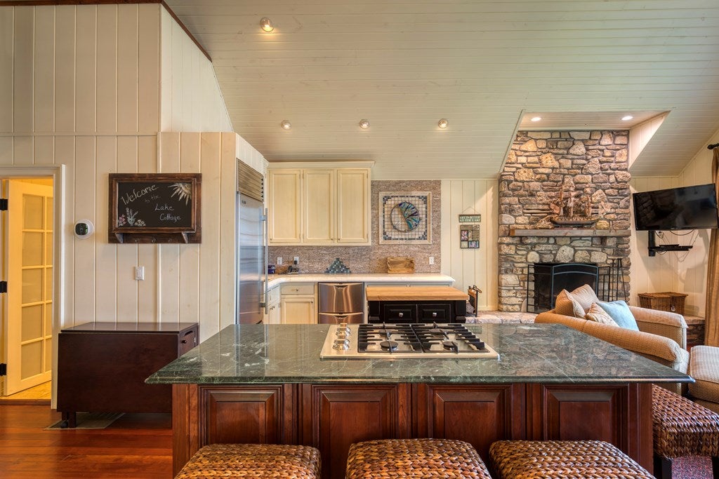 12403 Maplewood Road Ellison Bay, WI 54210 - Photo 11 of 66 Gallery Image 11