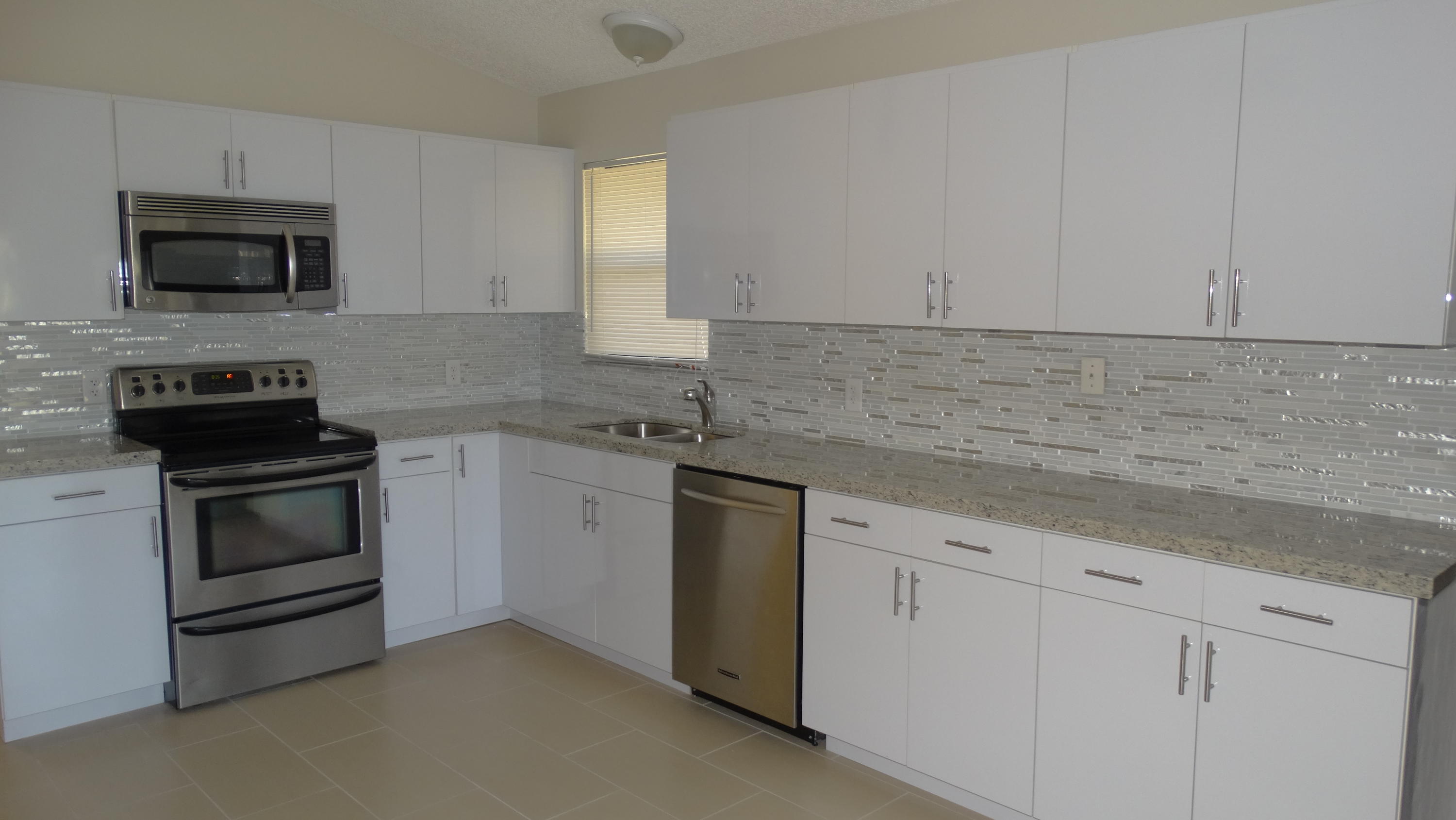 301 Northeast 36th Street Boca Raton, FL 33431 - Photo 4 of 24 DSC01175