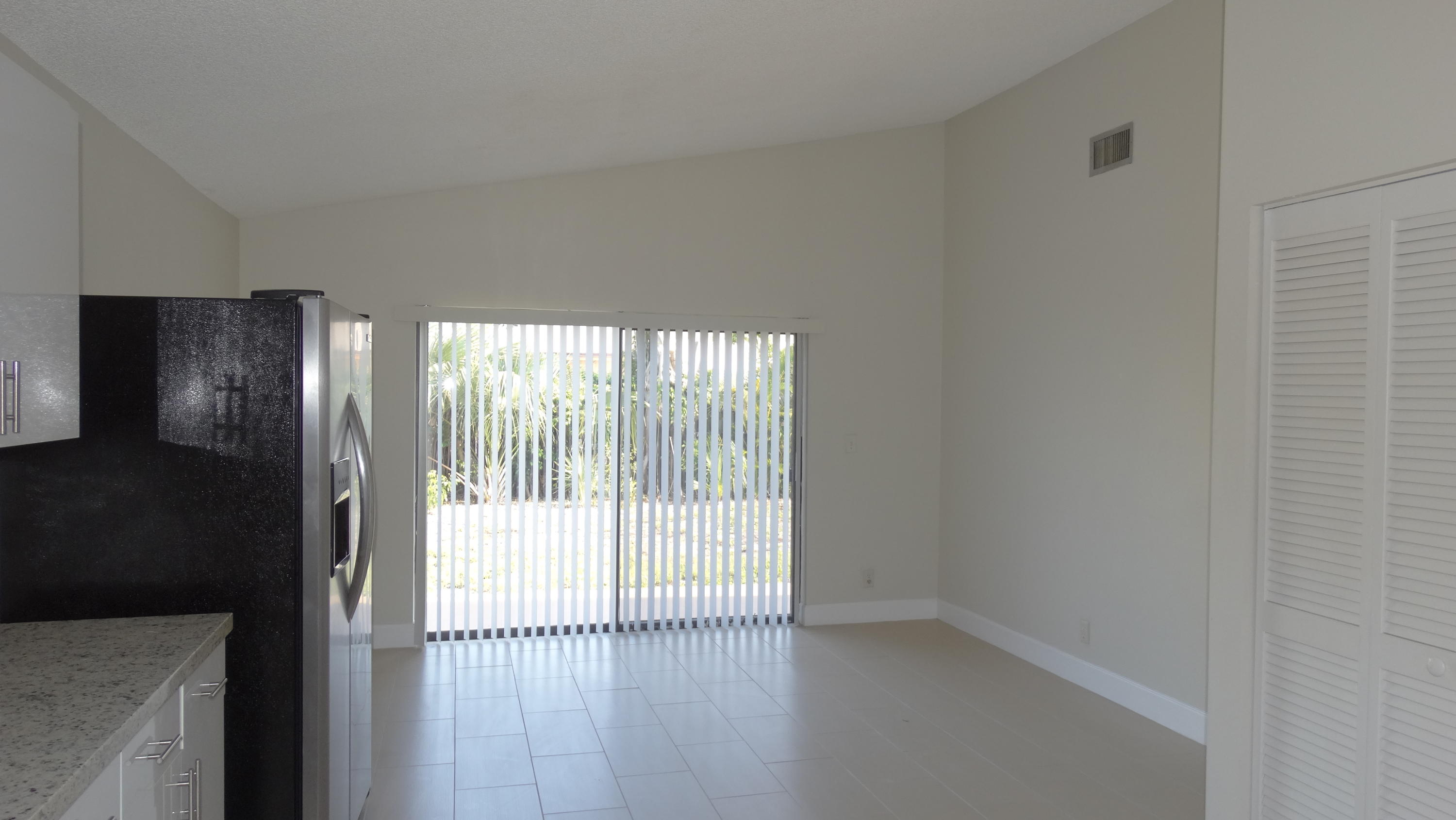 301 Northeast 36th Street Boca Raton, FL 33431 - Photo 6 of 24 DSC01184