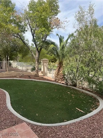 $2,195 | 5112 Forest Oaks Drive, Las Vegas, NV 89149