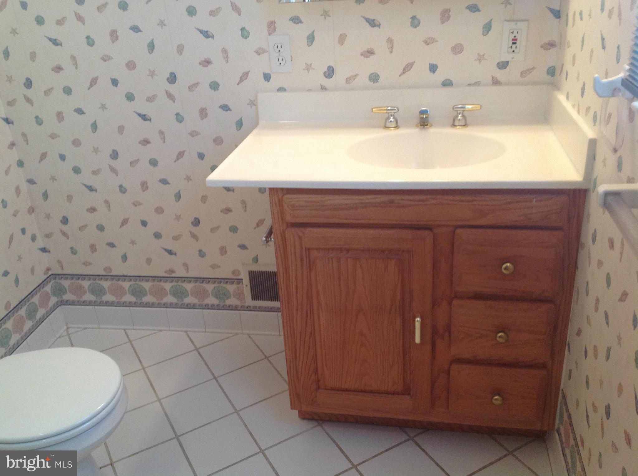 3417 Falling Green Road Olney, MD 20832 - Photo 16 of 30 Bath (Master)