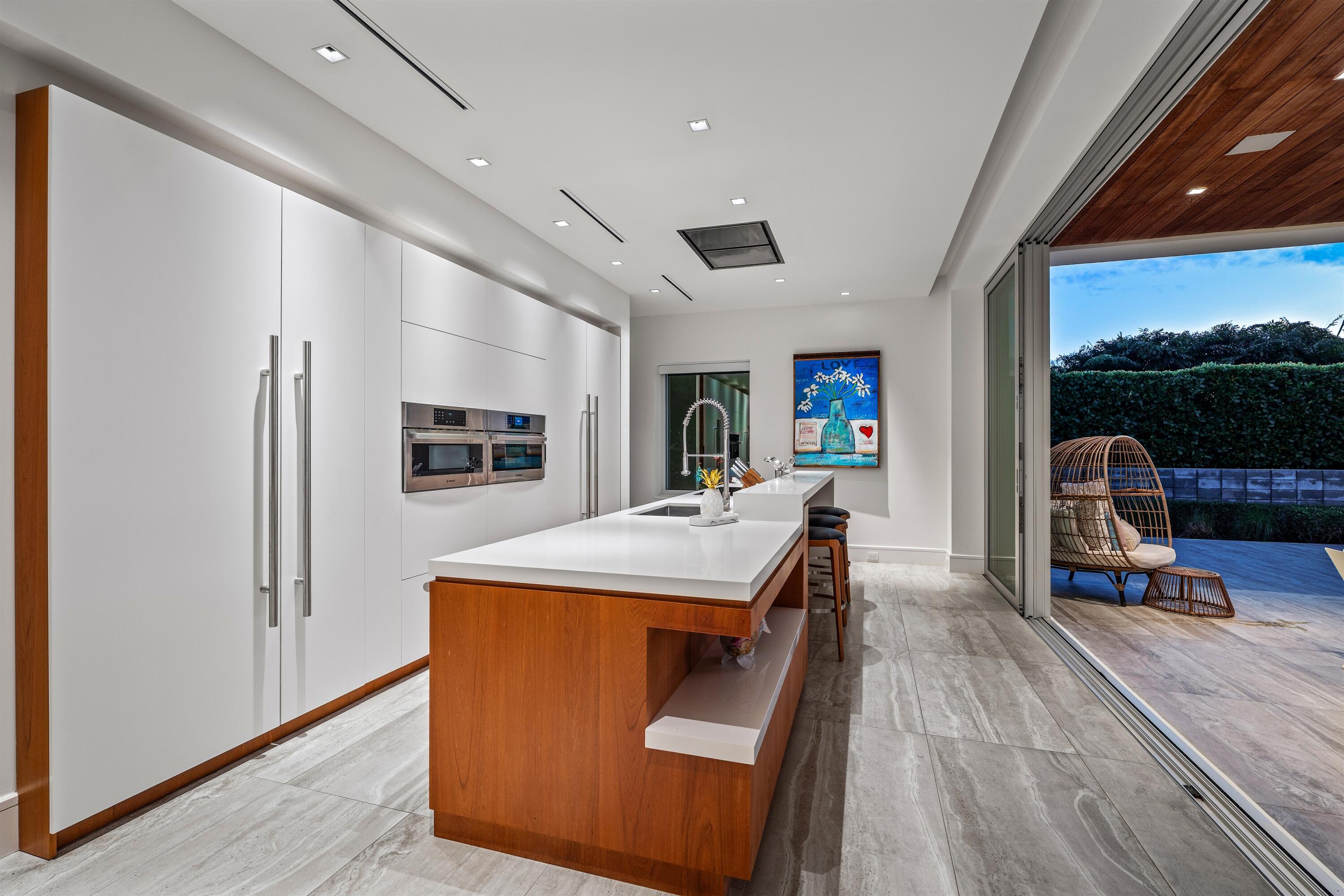 6238 North Ocean Boulevard Ocean Ridge, FL 33435 - Photo 12 of 36 KITCHEN_LOOKING_IN_DT