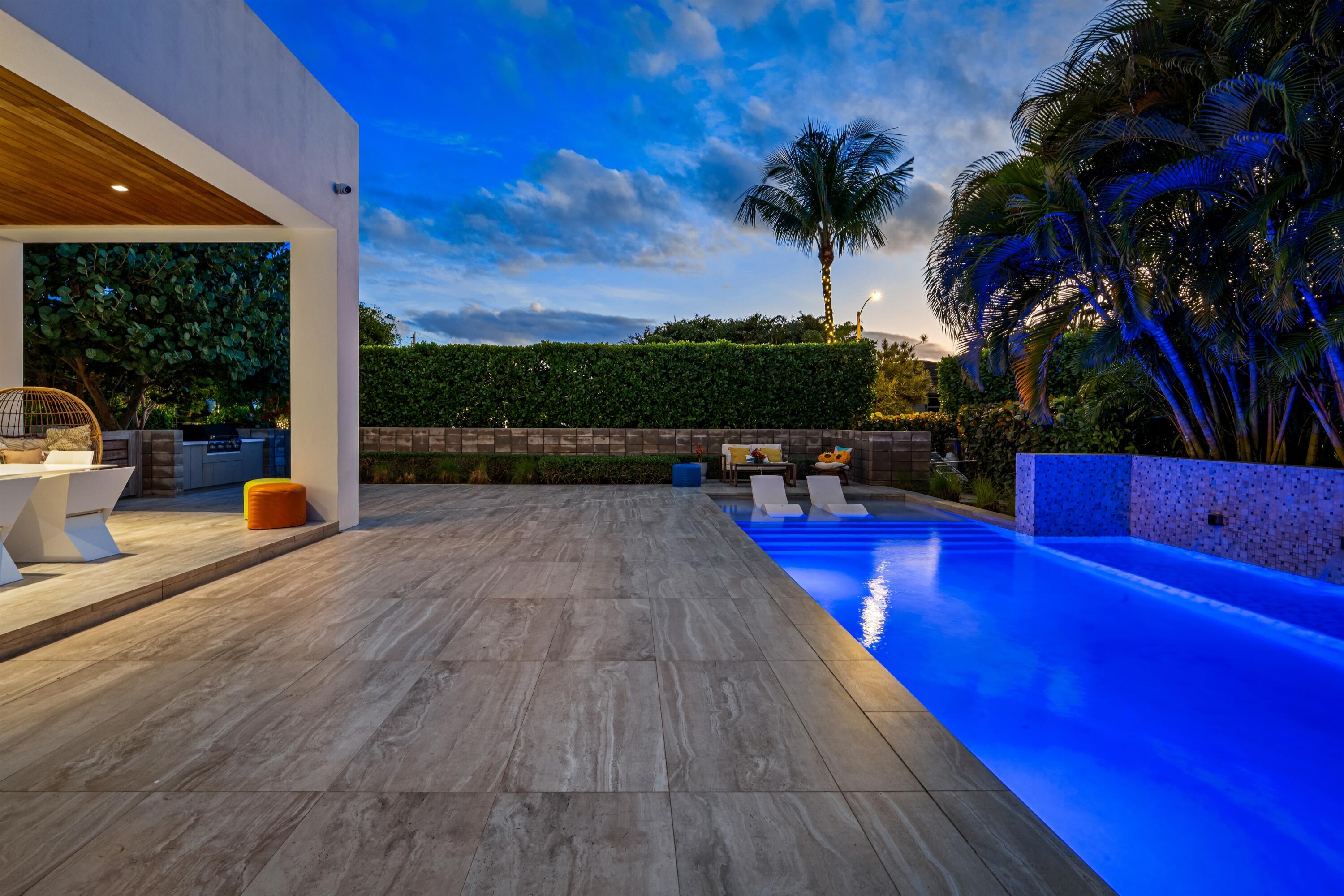 6238 North Ocean Boulevard Ocean Ridge, FL 33435 - Photo 32 of 36 PATIO_STRAIGHT_DT