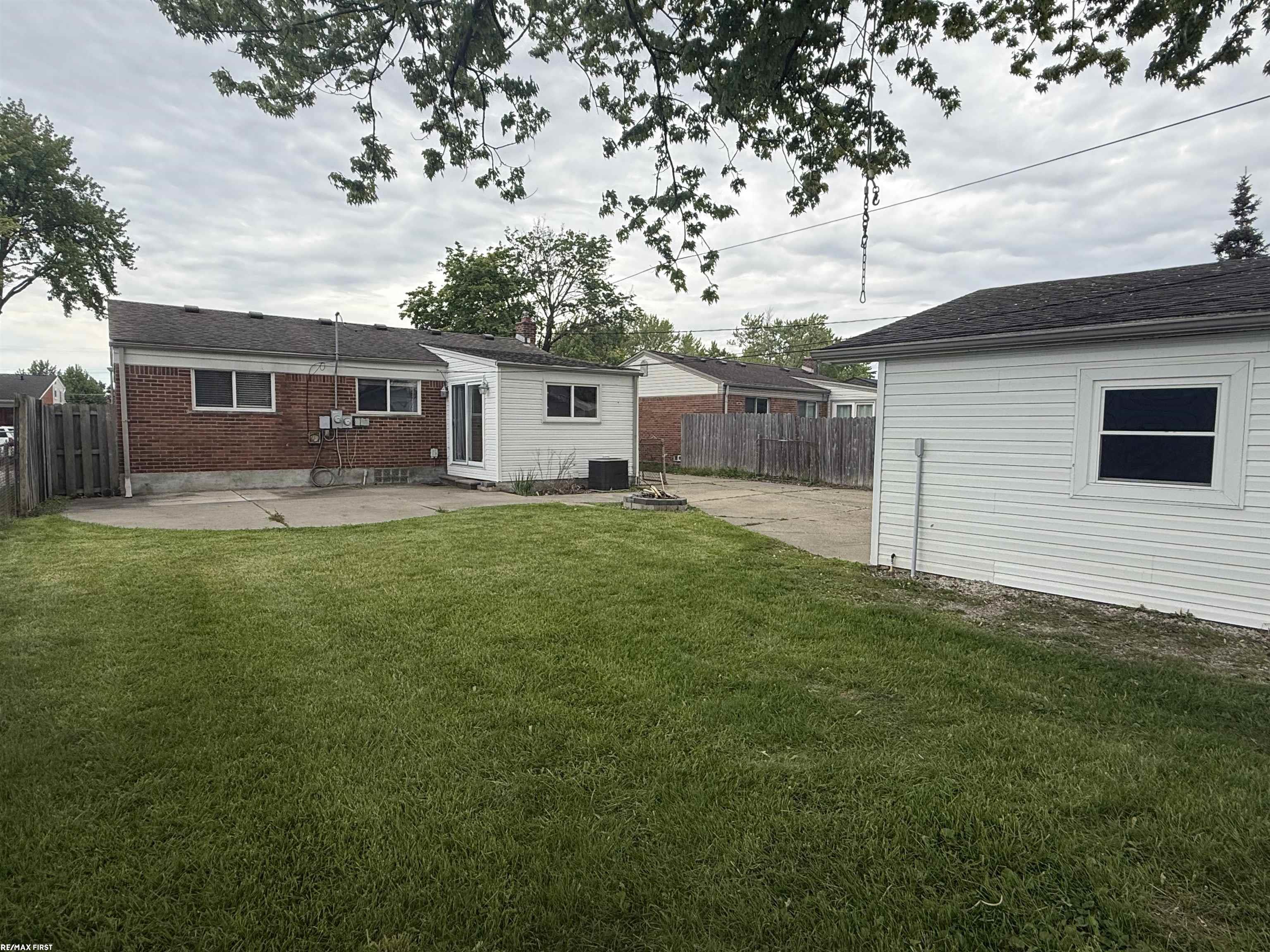 17851 Rainbow Road Fraser, MI 48026 - Photo 22 of 26